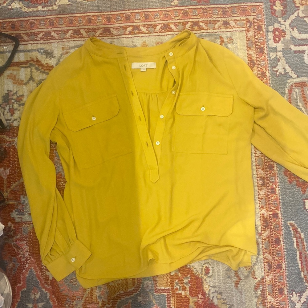 Yellow loft top!